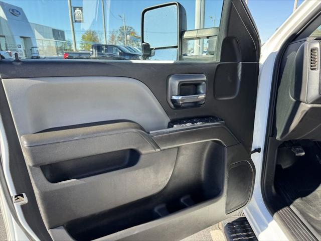 Used 2018 Chevrolet Silverado 3500HD Chassis For Sale in Muscle Shoals, AL