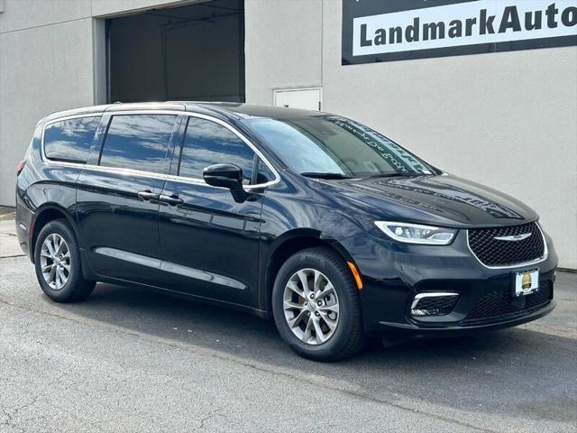 2024 Chrysler Pacifica PACIFICA TOURING L AWD