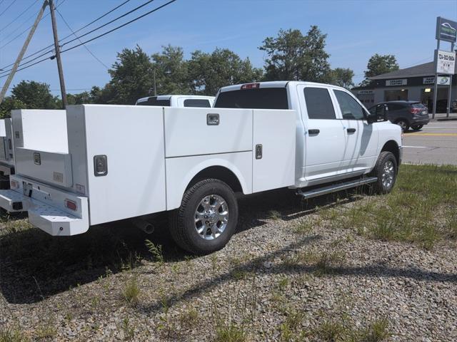 2024 RAM Ram 3500 Chassis Cab RAM 3500 TRADESMAN CREW CAB CHASSIS 4X4 60 CA