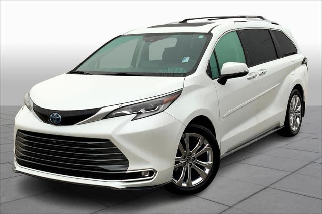 2022 Toyota Sienna Platinum