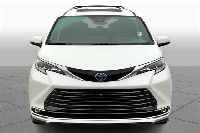 2022 Toyota Sienna Platinum