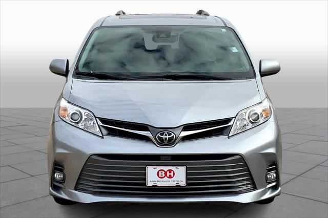 2018 Toyota Sienna XLE 8 Passenger