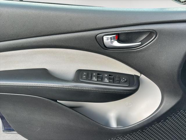 Used 2015 Dodge Dart SXT For Sale in Wilmington, OH