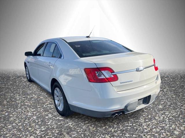 2011 Ford Taurus SE