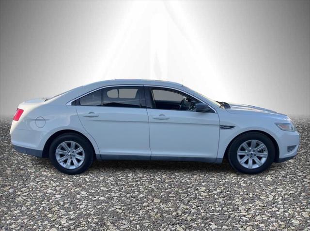 2011 Ford Taurus SE