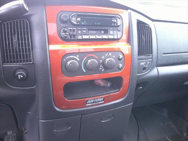 2005 Dodge Ram 1500 SLT/Laramie