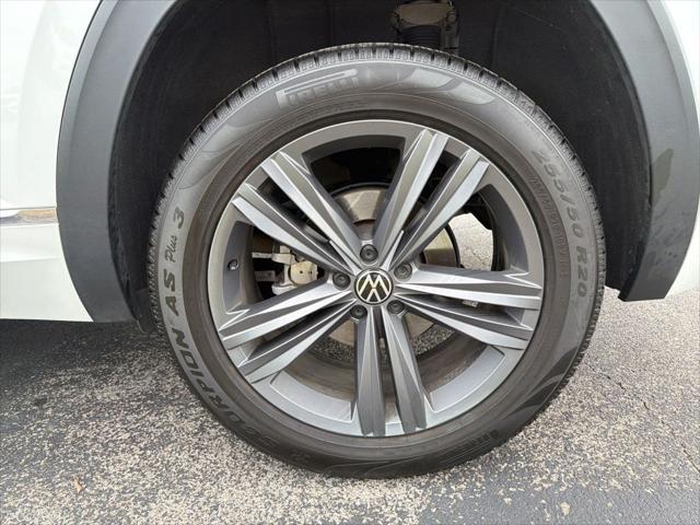 2021 Volkswagen Atlas Cross Sport 3.6L V6 SE w/Technology R-Line