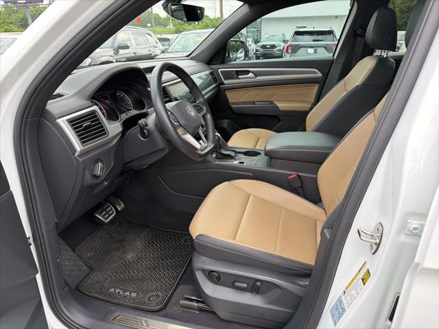 2021 Volkswagen Atlas Cross Sport 3.6L V6 SE w/Technology R-Line