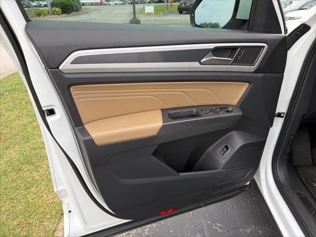 2021 Volkswagen Atlas Cross Sport 3.6L V6 SE w/Technology R-Line