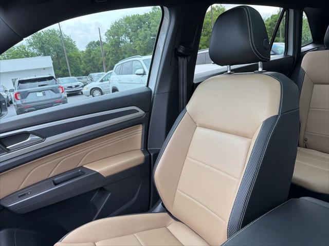 2021 Volkswagen Atlas Cross Sport 3.6L V6 SE w/Technology R-Line