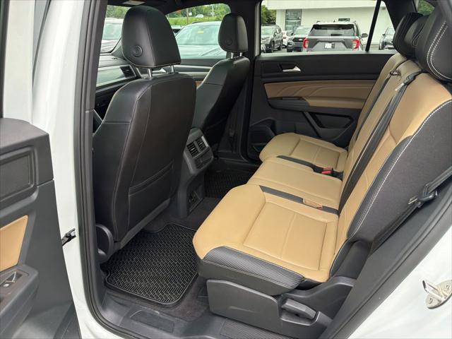 2021 Volkswagen Atlas Cross Sport 3.6L V6 SE w/Technology R-Line