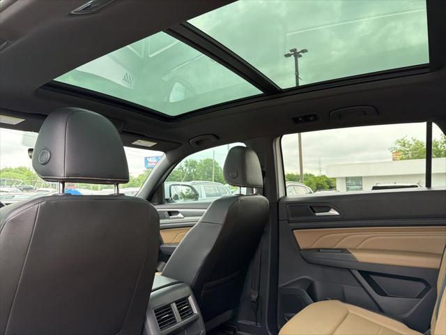 2021 Volkswagen Atlas Cross Sport 3.6L V6 SE w/Technology R-Line