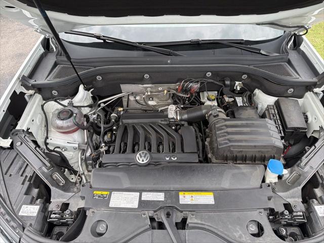 2021 Volkswagen Atlas Cross Sport 3.6L V6 SE w/Technology R-Line