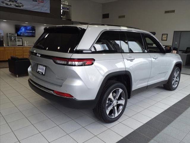 2025 Jeep Grand Cherokee GRAND CHEROKEE LIMITED 4X4 2025 Jeep Grand Cherokee GRAND CHEROKEE LIMITED 4X4