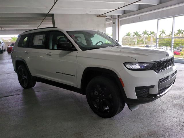 2025 Jeep Grand Cherokee GRAND CHEROKEE L ALTITUDE X 4X4