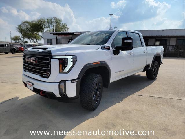 2024 GMC Sierra 2500HD 4WD Crew Cab Standard Bed AT4