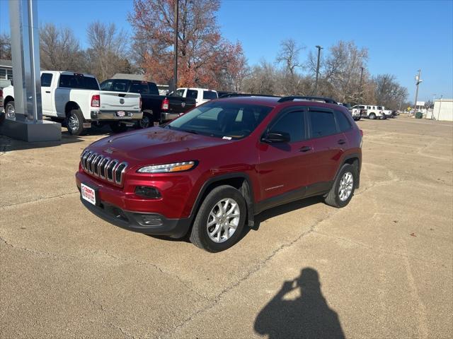 2016 Jeep Cherokee Sport