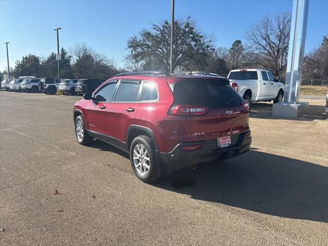 2016 Jeep Cherokee Sport