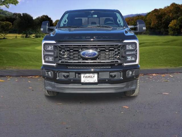 2023 Ford F-350 LARIAT