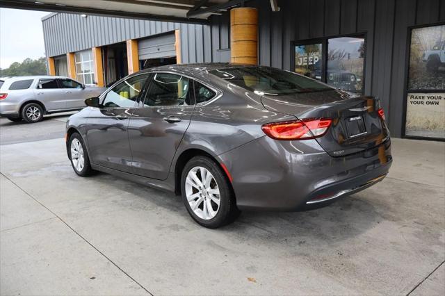 2016 Chrysler 200 Limited