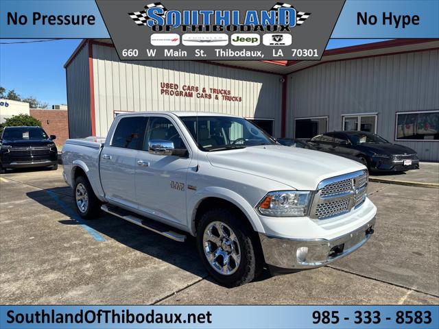 2017 RAM 1500 Laramie Crew Cab 4x4 57 Box