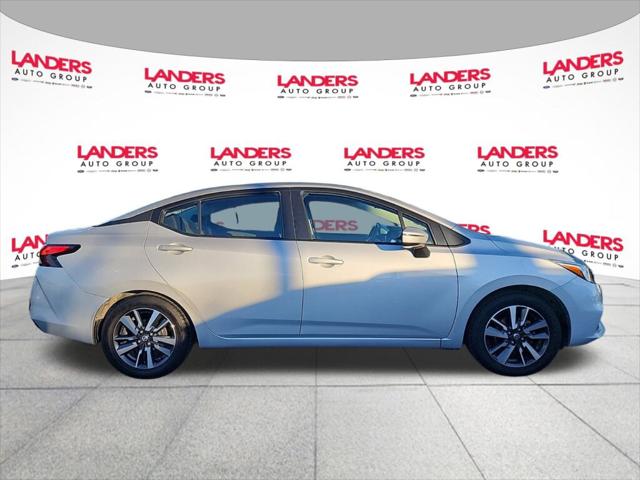 2021 Nissan Versa SV Xtronic CVT