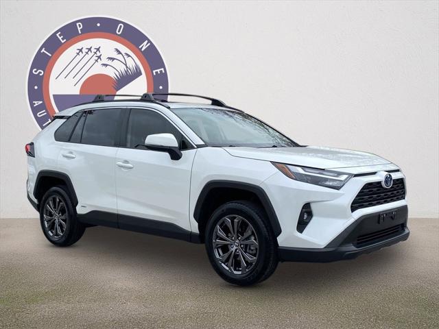 2022 Toyota RAV4 Hybrid XLE Premium