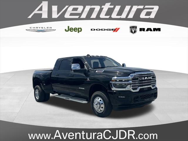 2025 RAM Ram 3500 RAM 3500 LARAMIE MEGA CAB 4X4 64 BOX