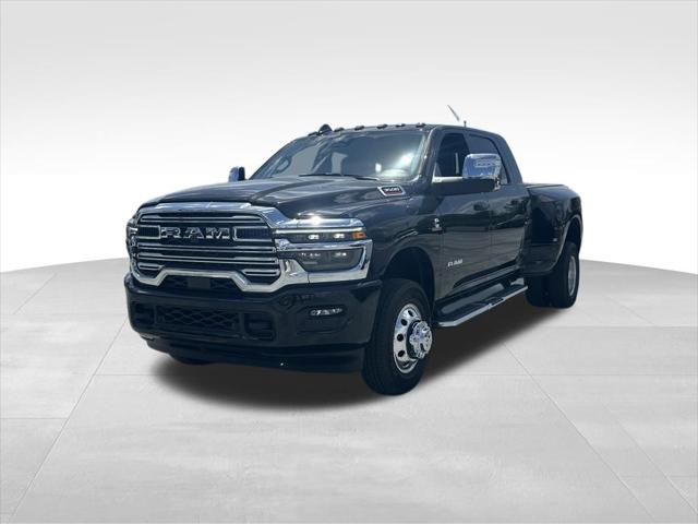 2025 RAM Ram 3500 RAM 3500 LARAMIE MEGA CAB 4X4 64 BOX