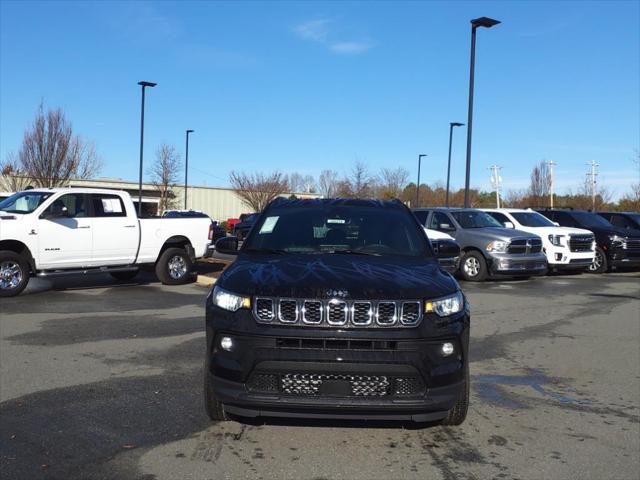 2025 Jeep Compass COMPASS LATITUDE 4X4