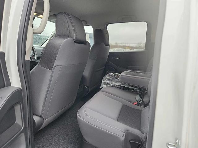 2025 Nissan Frontier Crew Cab SV 4x4