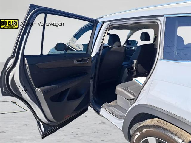 2025 Volkswagen Atlas 2.0T SEL