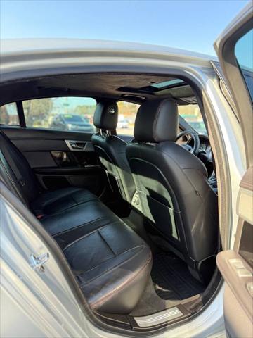 2015 Jaguar XF 3.0 Sport