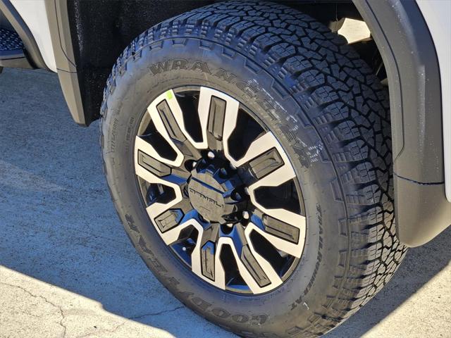 2025 GMC Sierra 2500HD 4WD Crew Cab Standard Bed Denali Ultimate