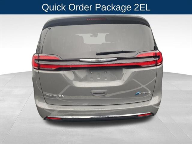 2022 Chrysler Pacifica Hybrid Touring L