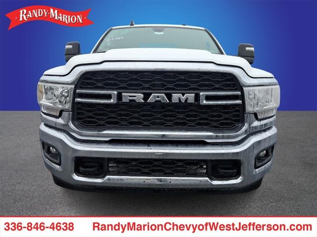 2023 RAM 2500 Tradesman Crew Cab 4x4 8 Box