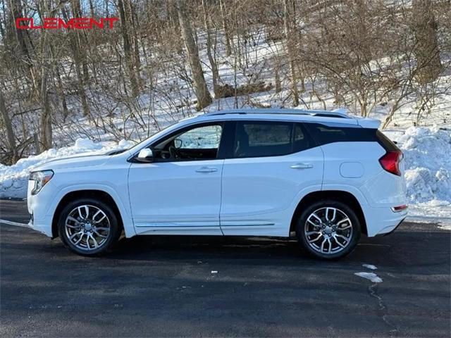 2022 GMC Terrain AWD Denali