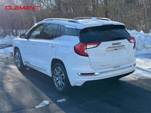 2022 GMC Terrain AWD Denali