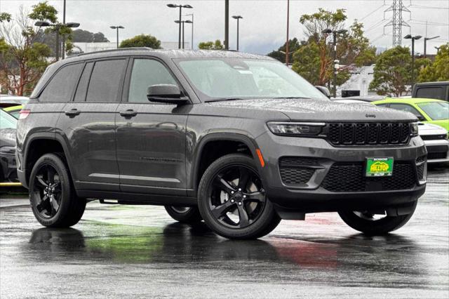 2025 Jeep Grand Cherokee GRAND CHEROKEE ALTITUDE 4X4