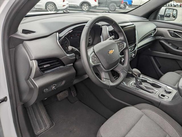 2023 Chevrolet Traverse AWD LT Cloth