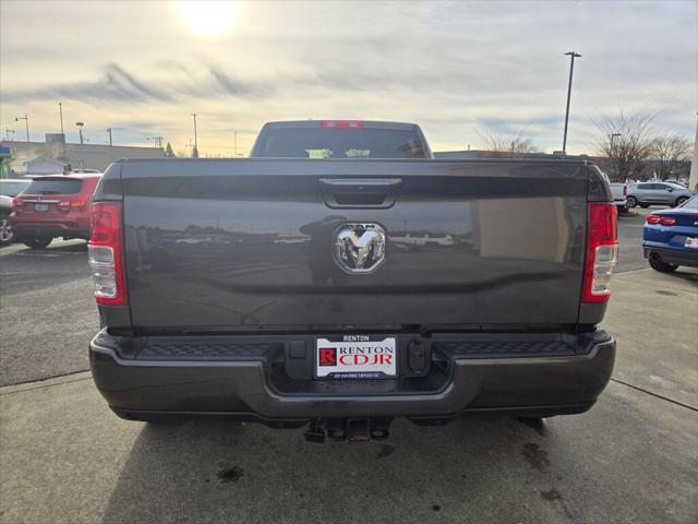 2024 Ram 3500 Big Horn Crew Cab 4x4 8' Box