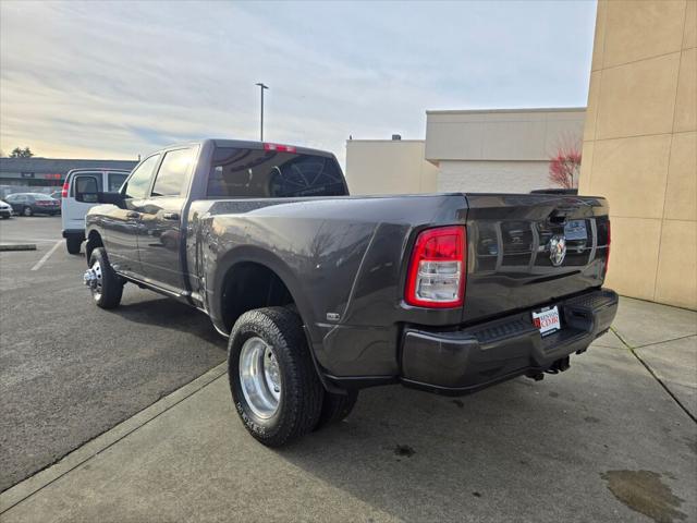 2024 Ram 3500 Big Horn Crew Cab 4x4 8' Box
