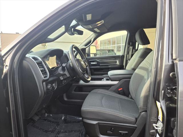 2024 Ram 3500 Big Horn Crew Cab 4x4 8' Box
