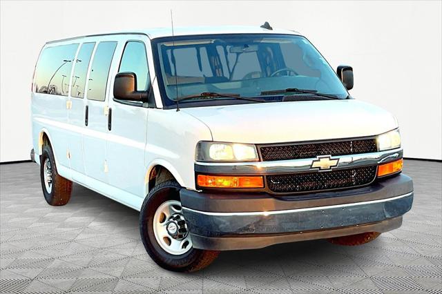 Used 2017 Chevrolet Express 3500 For Sale in Olive Branch, MS