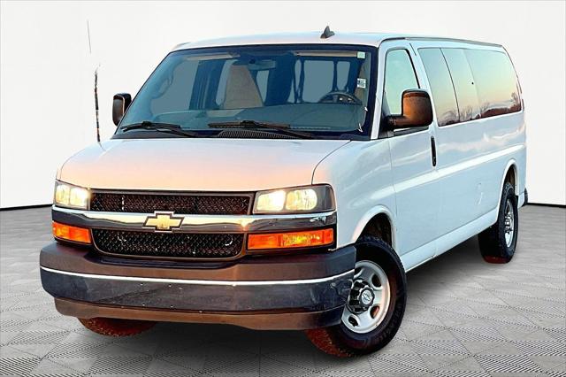 Used 2017 Chevrolet Express 3500 For Sale in Olive Branch, MS