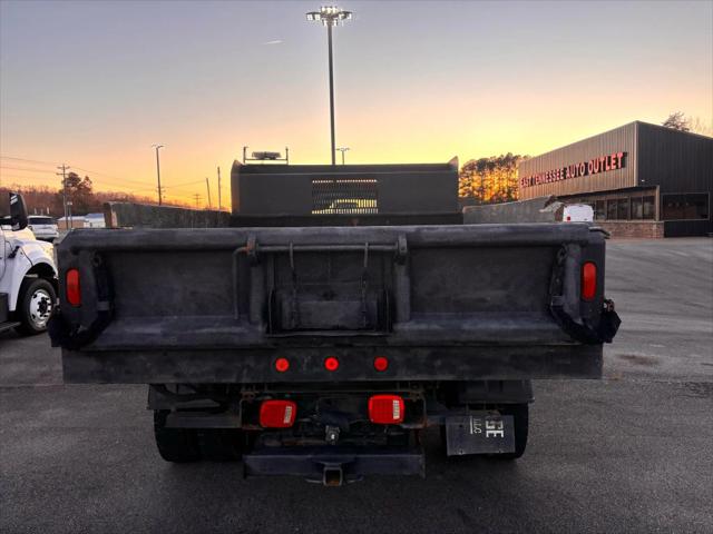 2003 Ford F-550 165W.B. 2D
