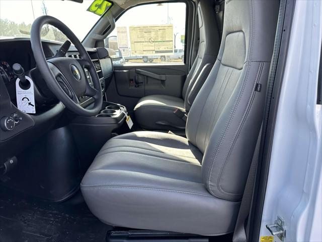 2025 Chevrolet Express Cargo Van RWD 3500 Regular Wheelbase WT