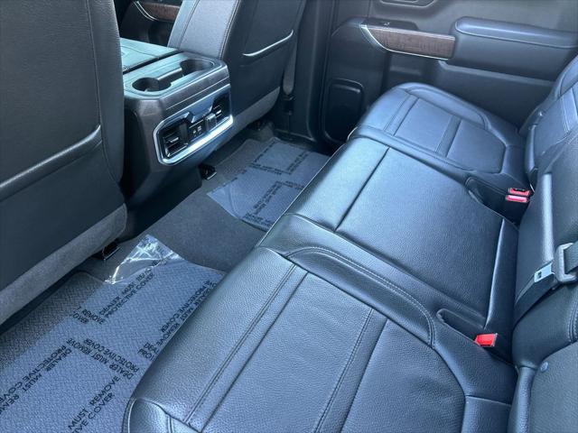 2022 GMC Sierra 2500HD 4WD Crew Cab Standard Bed Denali