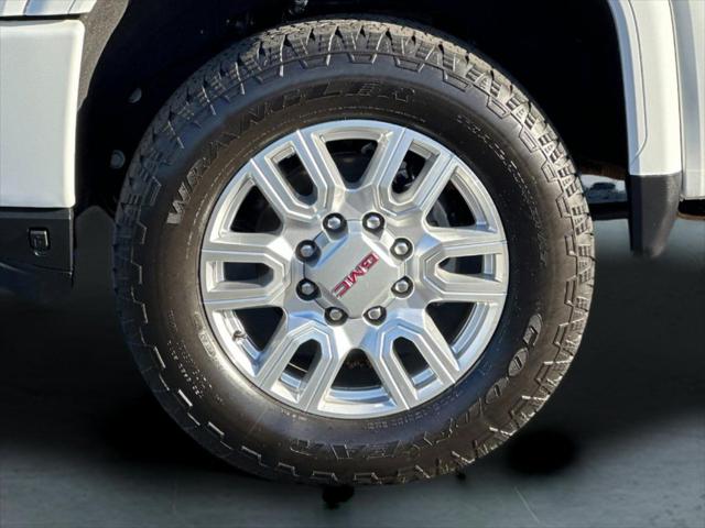 2022 GMC Sierra 2500HD 4WD Crew Cab Standard Bed Denali