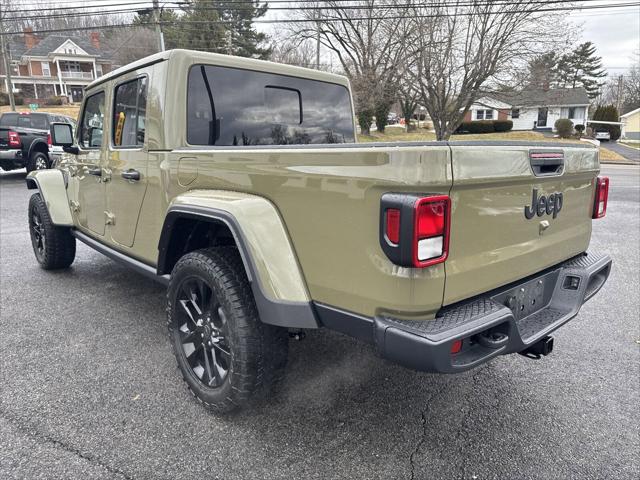 2025 Jeep Gladiator GLADIATOR NIGHTHAWK 4X4